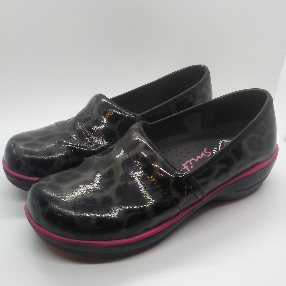 Women Nurse Black Clogs-Smitten @ Wild Heart Sze 6
